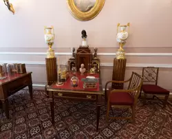 Кабинет Александра I в Екатерининском корпусе дворца Монплезир
