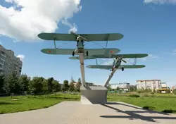 Памятник первым лётчикам России
