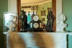 Камин в кабинете Николая I в дворце «Коттедж»