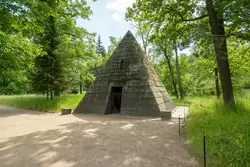 Беседка Пирамида
