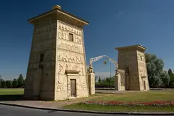 Египетские ворота в Царском Селе