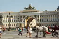 Дворцовая площадь - фото