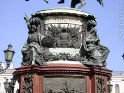 Постамент памятника Николаю I