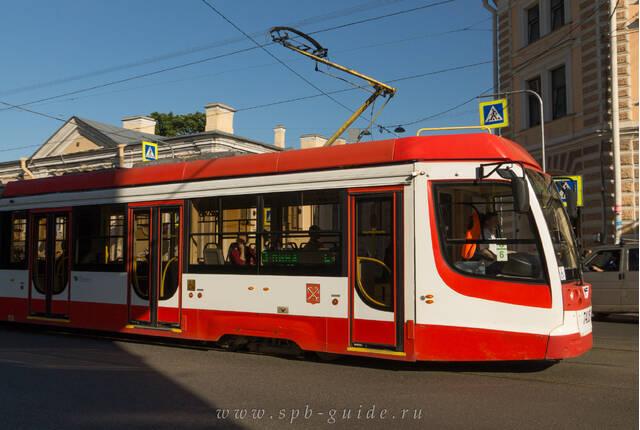 Трамвай на Садовой улице