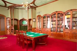 Библиотека в Талион Империал отеле