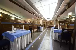 Синий зал ресторана в гостинице «Нептун»